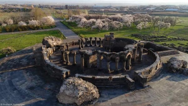 Katedrála Zvartnots